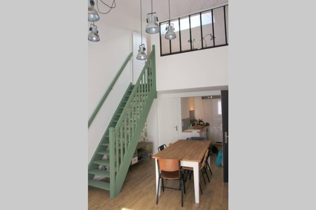 לה רושל Superbe Duplex De 70M2 Avec 2 Chambres En Hyper Centre Au Calme Sur Cour Classe 3 Etoiles Avec Parking En Option מראה חיצוני תמונה